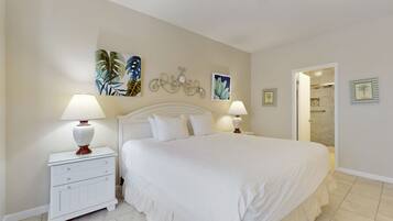 2 slaapkamers, een strijkplank/strijkijzer, internet, beddengoed