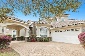 Exterior - Spacious, Beachfront Home, Stunning Views, Private Pool (Destin)