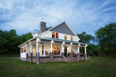 Beautiful Farmhouse On 180 Acre Farm on Caney Fork River ~ Natural Retreat!