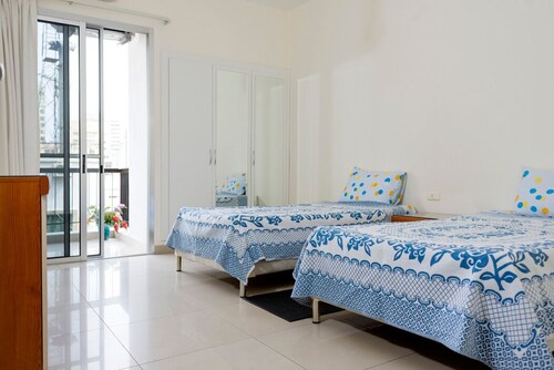 Hamra deluxe apartment