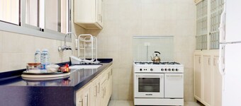 Hamra deluxe apartment