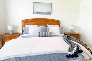 3 chambres, fer et planche à repasser, Wi-Fi gratuit, draps fournis