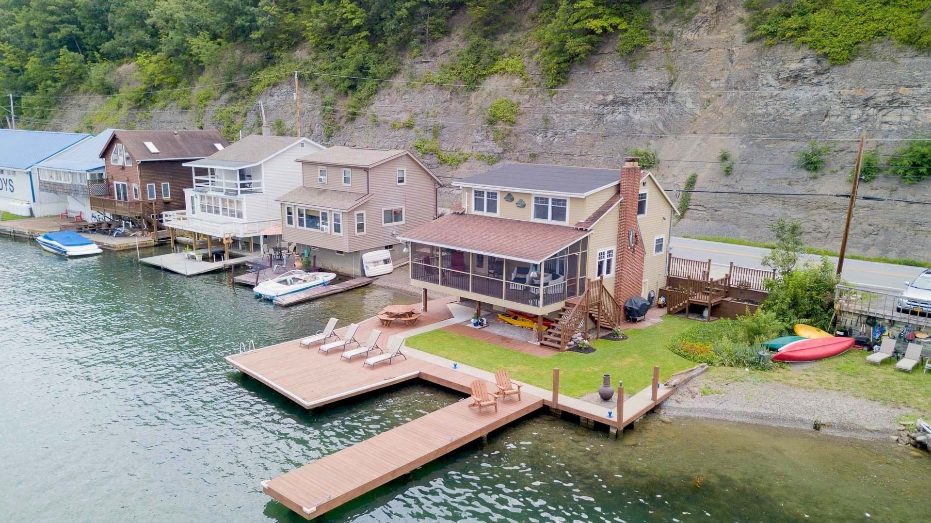 Livin' on the Edge: Spectacular Waterfront Property