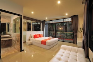 Apartment, 2 Bedrooms, Pool Access | Premium bedding, in-room safe, blackout drapes, iron/ironing board