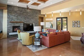 TV, fireplace, offices - Luxury Modern Home, Hot Tub! Saddlehorn - S119 (Sedona)