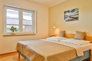 3 soveværelser, pengeskab på værelset, weekendseng, Wi-Fi