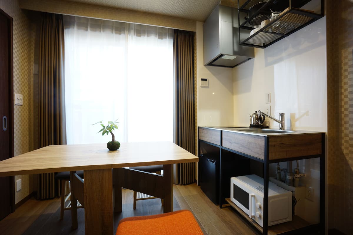 superior triple room | in-room dining