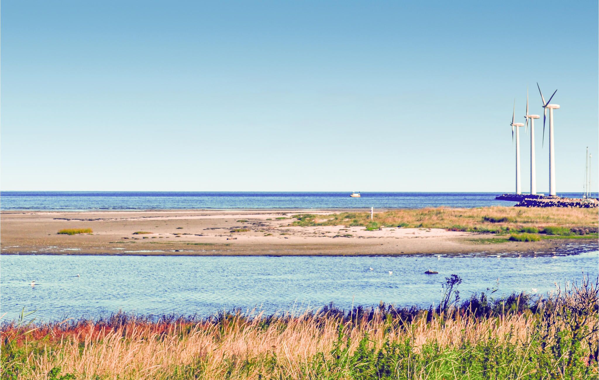 Beach nearby, fishing