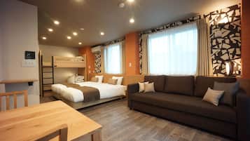 Habitación (for 5 People) | Escritorio y espacio para trabajar con laptop