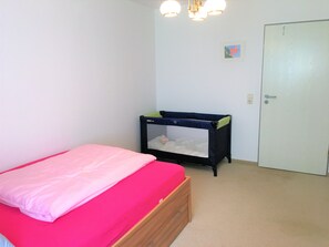 1 bedroom, iron/ironing board, bed sheets