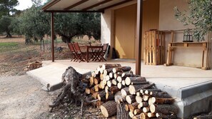 屋外ダイニングエリア