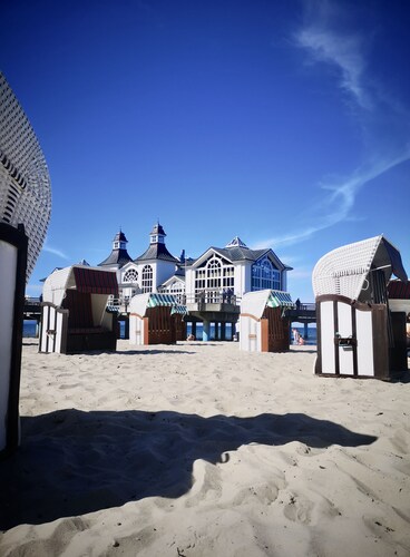 Ruhige und moderne Ferienwohnung in absoluter Strandnähe