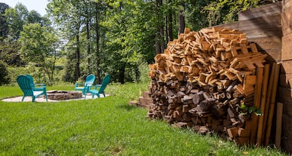 Spacious Renovated Studio W/Private Self Check in!