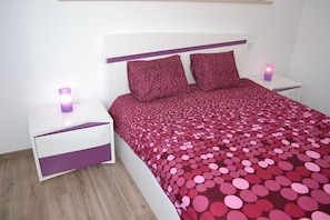 3 bedrooms, WiFi, bed sheets