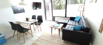Relax right next to the forest & 750m to the beach