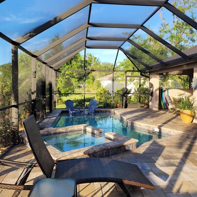 NEW HOME, PRIVATE POOL & SPA IN QUIET NEIGHBORHOOD GREAT FOR FAMILIES