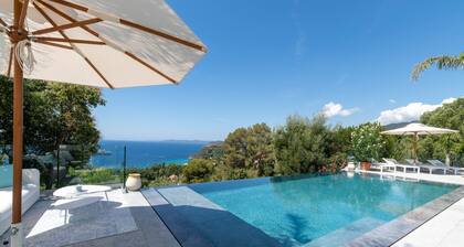 VILLA AMICITIA, LE RAYOL, FABELHAFTER MEERESBLICK, ALLES ZU FUSS
