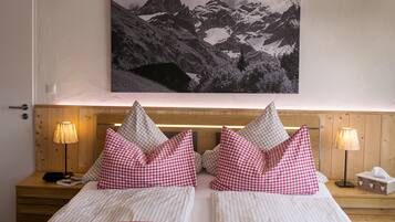 3 bedrooms, in-room safe, travel crib, free WiFi