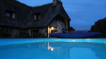 Piscine extérieure, piscine chauffée