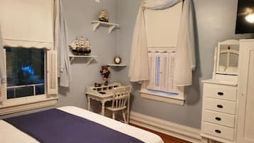 Captains Quarters