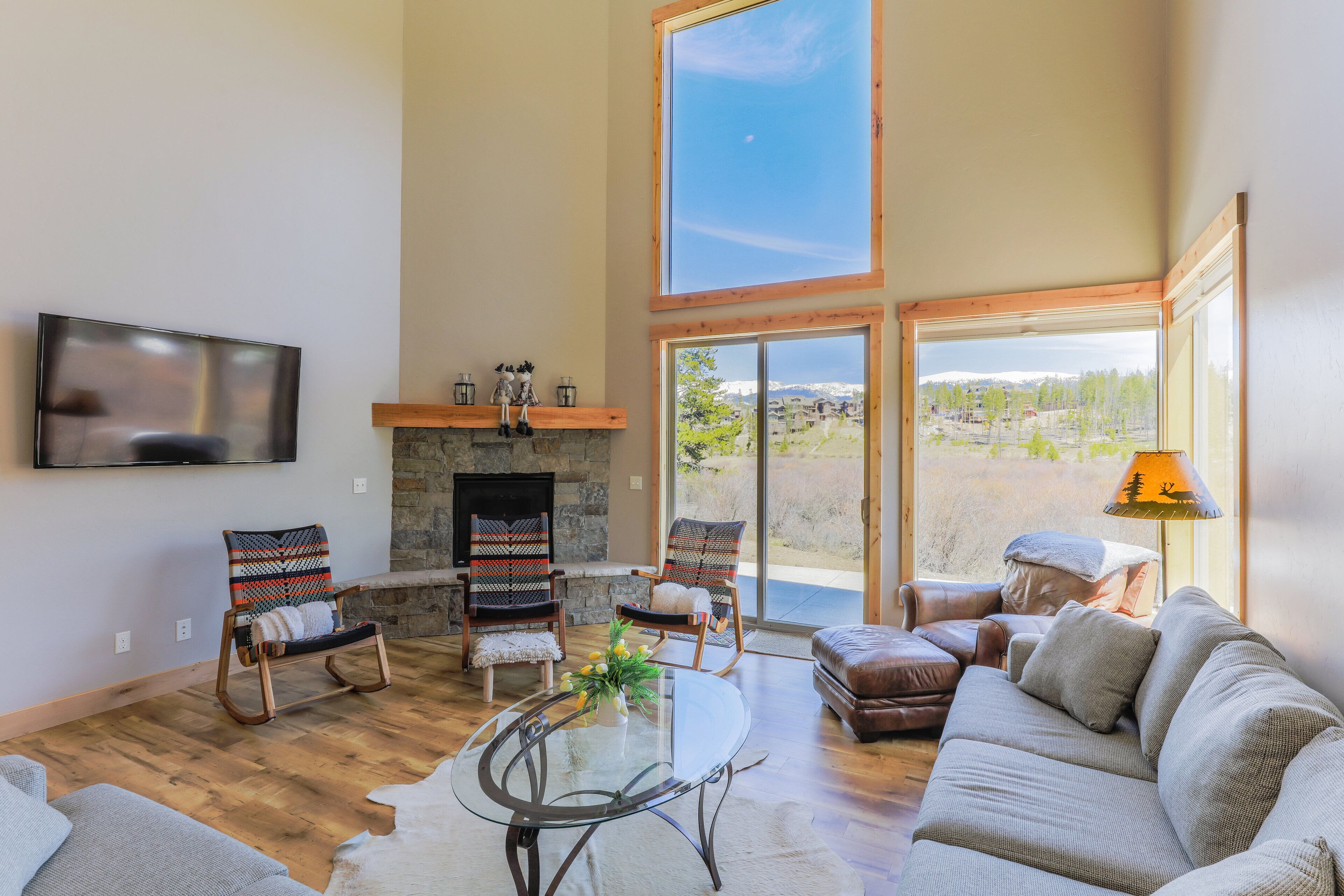 TV, fireplace, table tennis