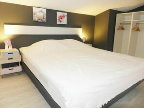 1 quarto, berço de viagem, Wi-Fi (sobretaxa), roupa de cama