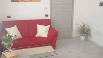 Junior-Studiosuite | Daunenbettdecken, Minibar, Schreibtisch, VerdunkelungsvorhÀnge