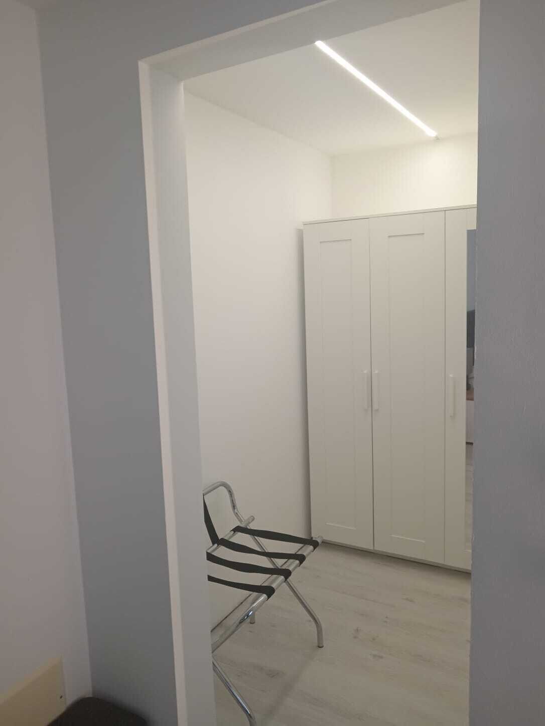 Junior Studio Suite | Down comforters, minibar, desk, blackout drapes