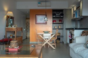 TV - 3 rooms apartment in Palermo area. (Palermo)