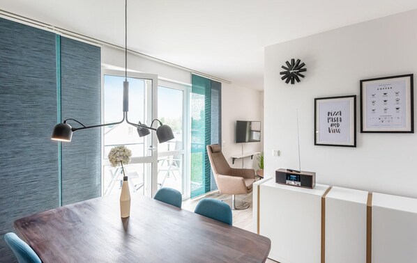 Dining - Lovely apartment in Rechlin with lake view (Rechlin)
