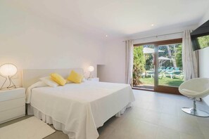 5 bedrooms, iron/ironing board, WiFi, bed sheets - Stunning quiet Villa in Pollença (Alcúdia)