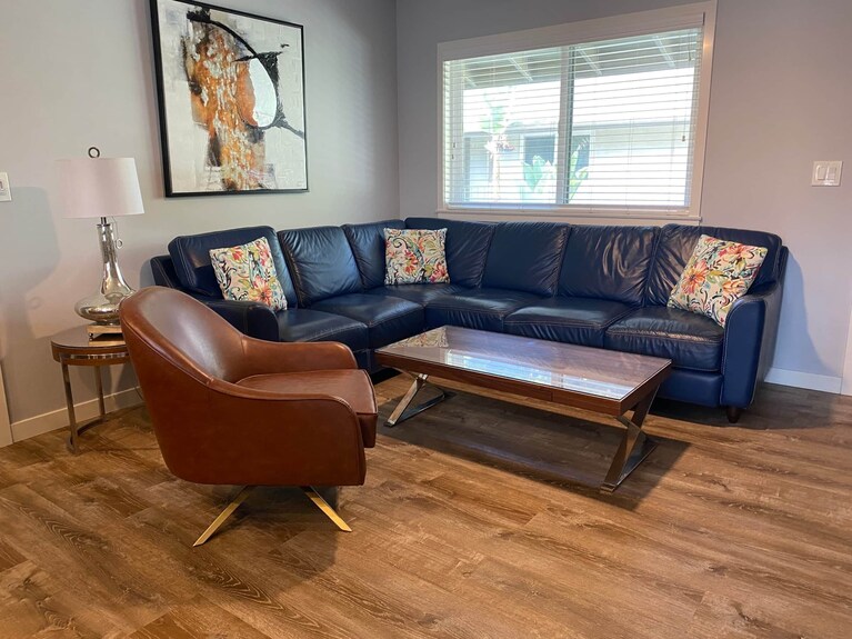 Apt 14: Beautiful Unit Steps To The Beach - Ventura County, CA