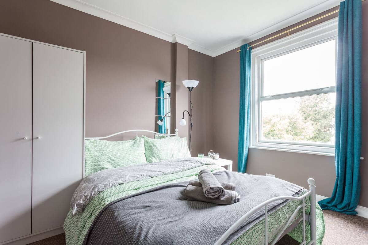 Traditional Double Room (2) | Iron/ironing board (on request), WiFi (free), bed sheets