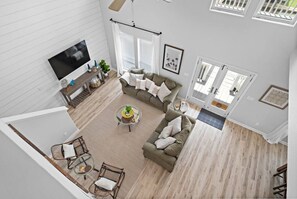 Smart TV, books - Waterfront Retreat with Boat Slip & Big Deck (Galveston)