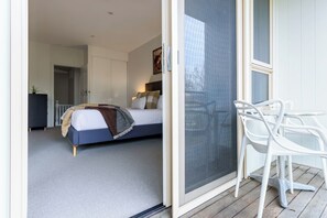 4 bedrooms, free WiFi, bed sheets