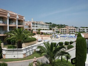 Exterior - Apartment Near the Boulevard in the Decadent City of Cannes (Cannes)