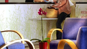 Quầy tiếp tân