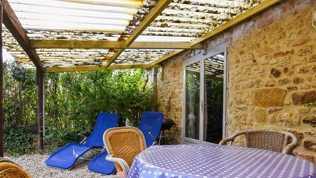 Balcony - Gite Bordered Along a 14th Century Farmstead, With Horses and a Nearby Lake (Cerilly)