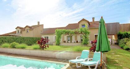 Luxury Villa With Private Pool Overlooking a Challenging 18-hole Golf Course