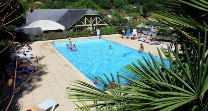 Comfortable Wooden Chalet in the Beautiful Dordogne Valley