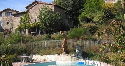 Cozy Cottage in Saint-pierre-de-colombier With Sauna