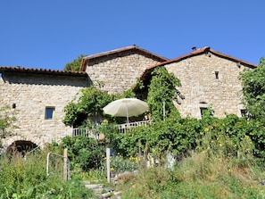 Exterior - Cozy Cottage in Saint-pierre-de-colombier With Sauna (Saint-Pierre-de-Colombier)