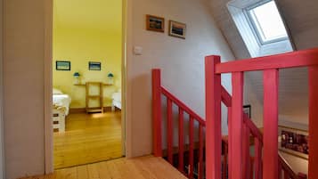 3 bedrooms, individually furnished
