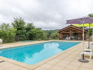 Outdoor pool - Lovely Holiday Home in Thonac With Swimming Pool (Thonac)