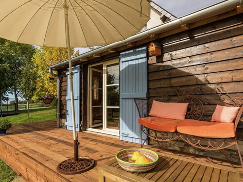 Cozy Cottage in Saint-mesmin With Swimming Pool