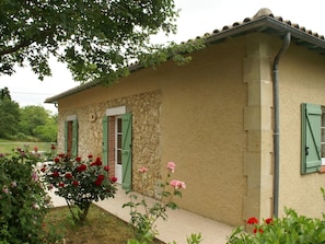 Exterior - Beautiful Holiday Home in Former Railway Cottage With Large Garden in Southern France (Lamazere)