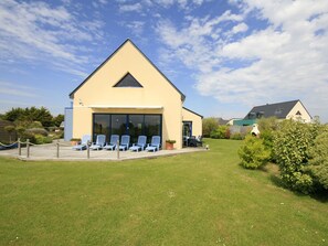 Exterior - Luxurious Villa With Private Pool in Moëlan-sur-mer (Moelan-sur-Mer)