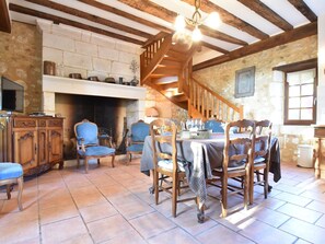 Fireplace, DVD player - Charming Holiday Home in Campsegret With Swimming Pool (Campsegret)