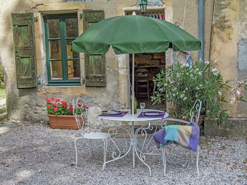 A Fully Restored Attached Gîte Decorated With Much Taste