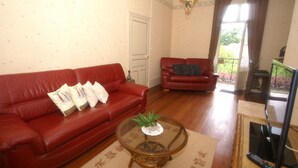 Ảnh chưa phân loại, 3 trong số 11 ảnh, nút